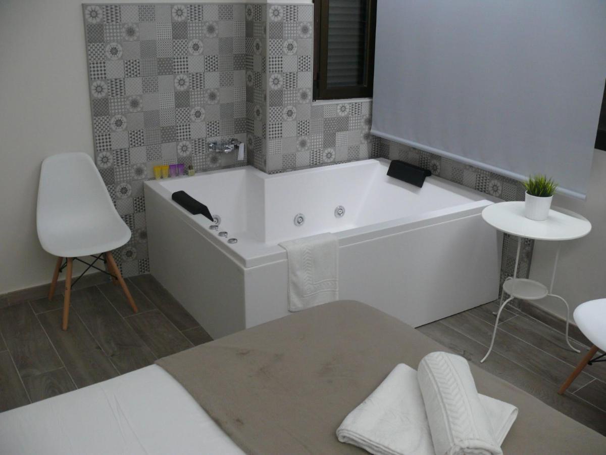 Hostal Letto Dal Mare Valencia Exterior photo