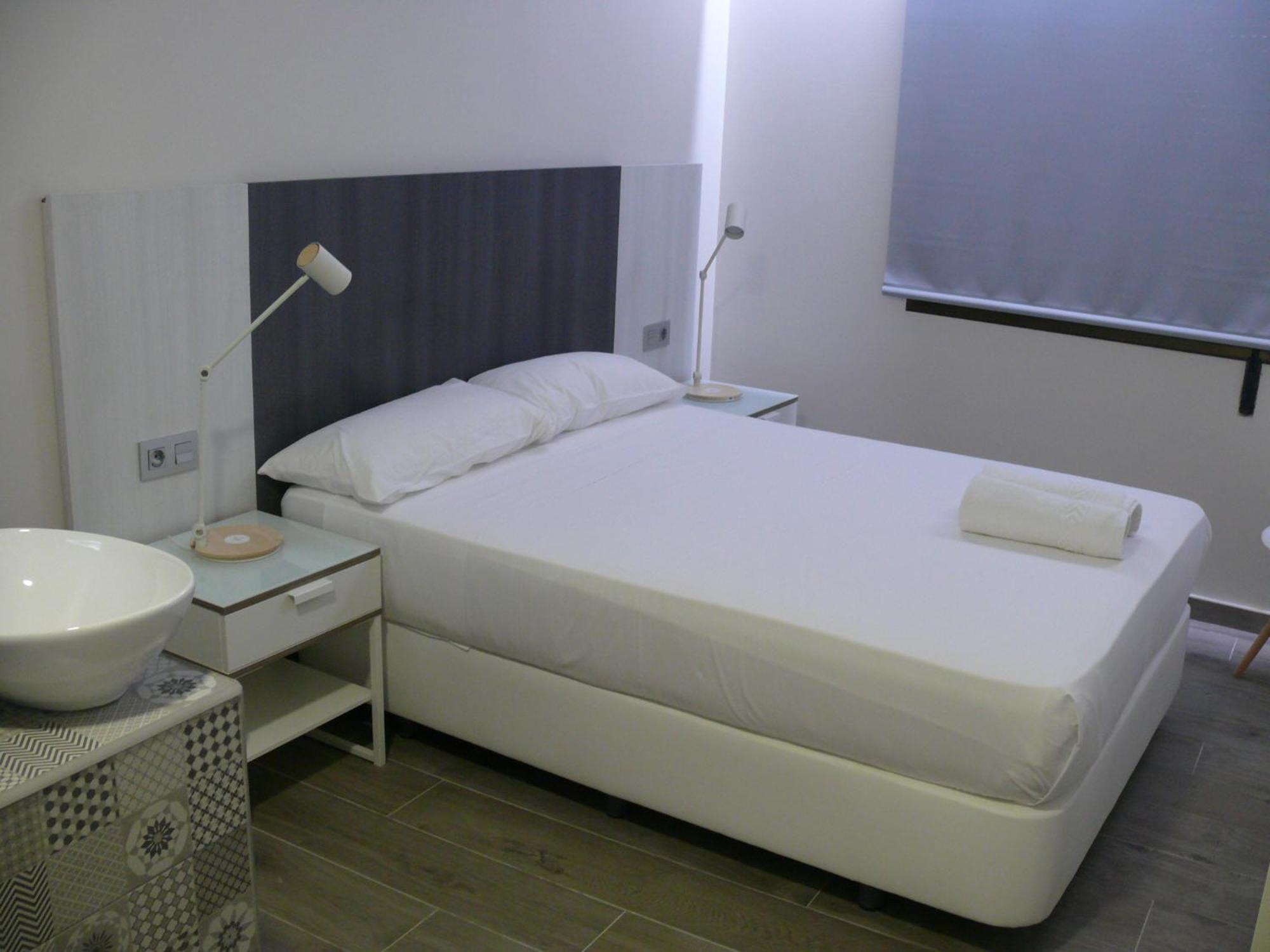Hostal Letto Dal Mare Valencia Exterior photo